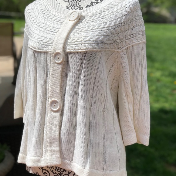 RQT White Cape Cardigan in XL - Picture 2 of 7